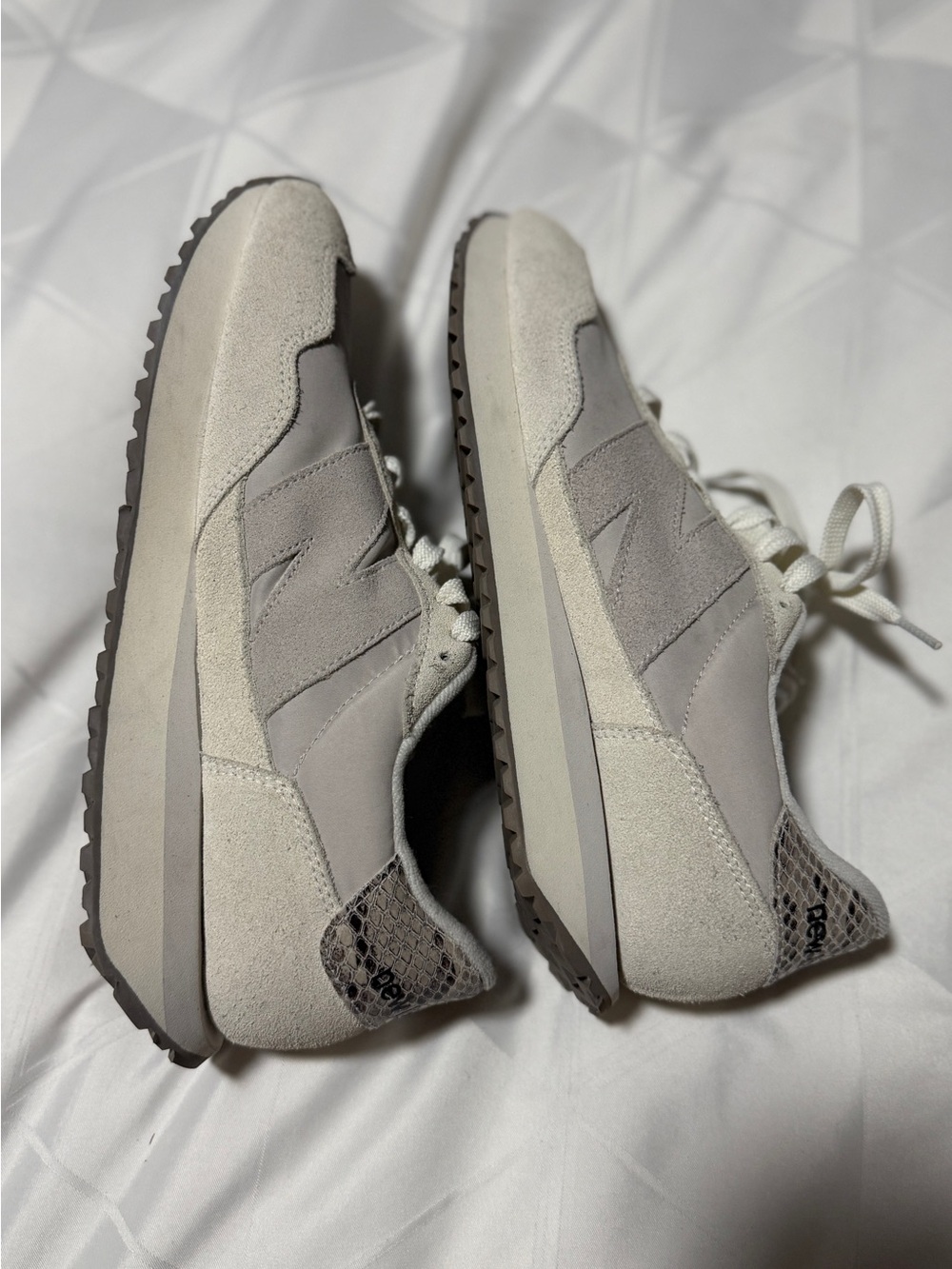 New Balance Sneakers in Off-White and Light Gray